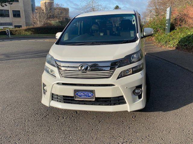 2013 Toyota Vellfire 2.4 Golden Eye Edition 7 Seats