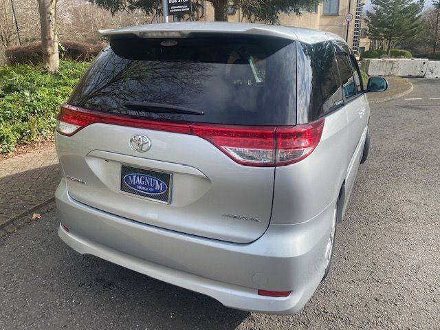 2012 Toyota Estima 2.4 Aeras 8 Seats
