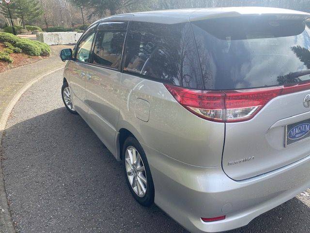 2012 Toyota Estima 2.4 Aeras 8 Seats