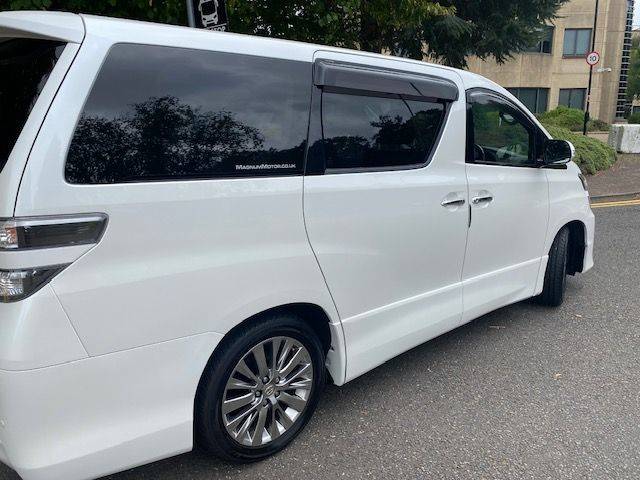 2014 Toyota Vellfire 2.4 Golden Eyes 2 Edition 7 Seats
