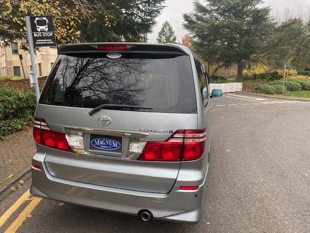 2006 Toyota Alphard 2.4 AS 4WD 8 Seats