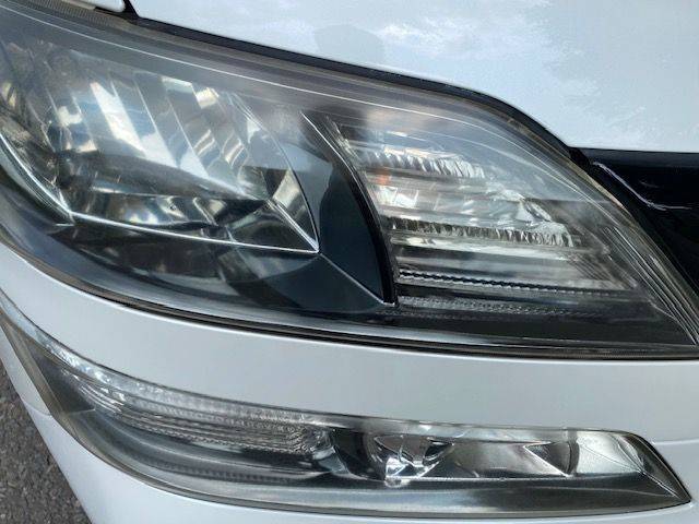 2011 Toyota Vellfire 2.4 Platinum Selection 2 7 Seats