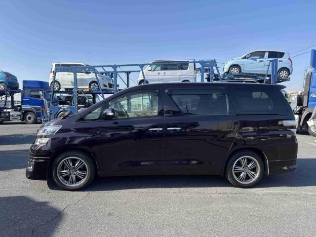 2011 Toyota Vellfire 2.4X 8 Seats